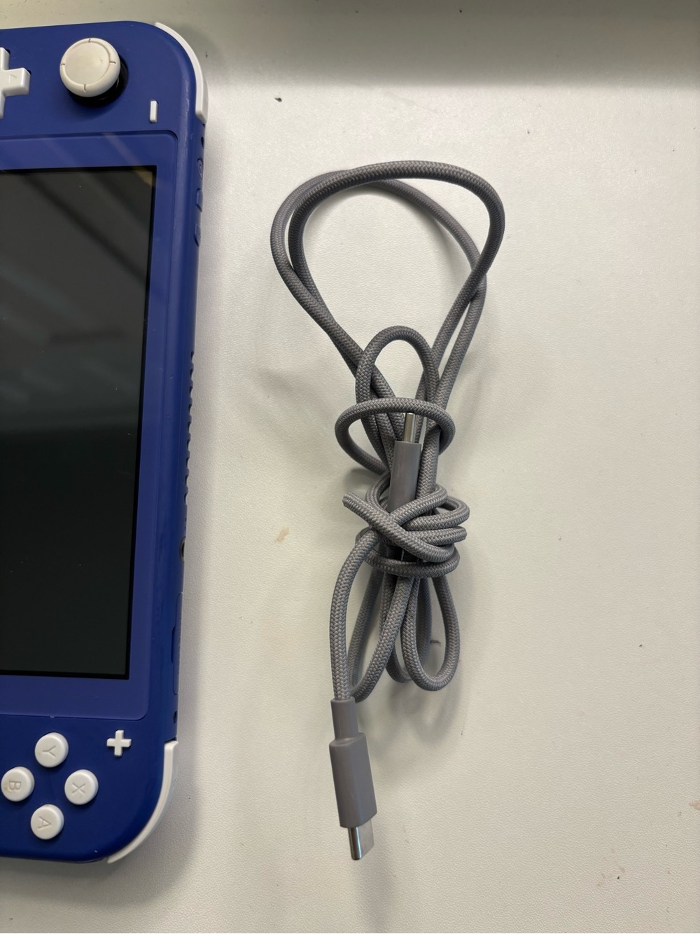 Nintendo switch lite - Picture 9 of 9